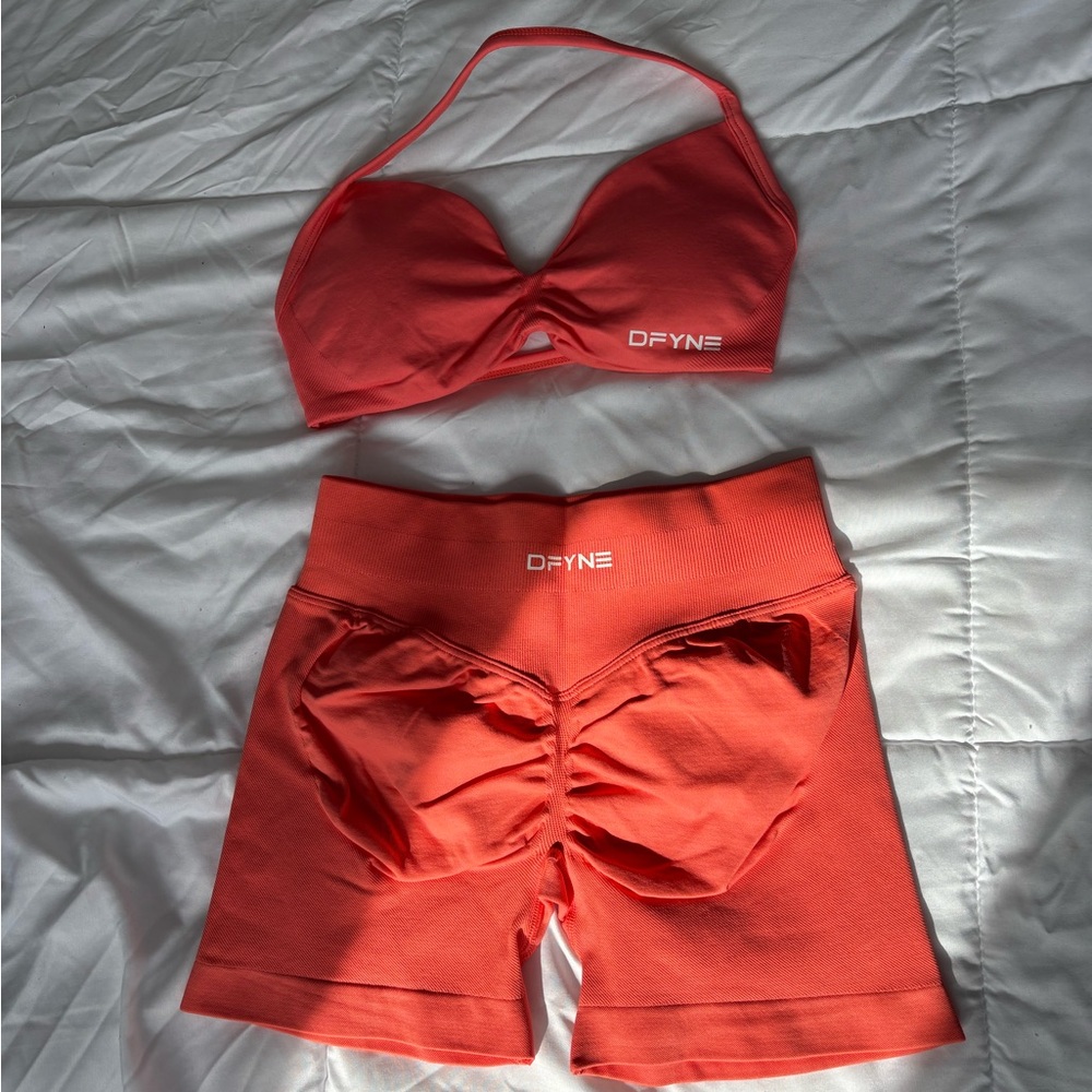 DFYNE Women's Coral Active Shorts